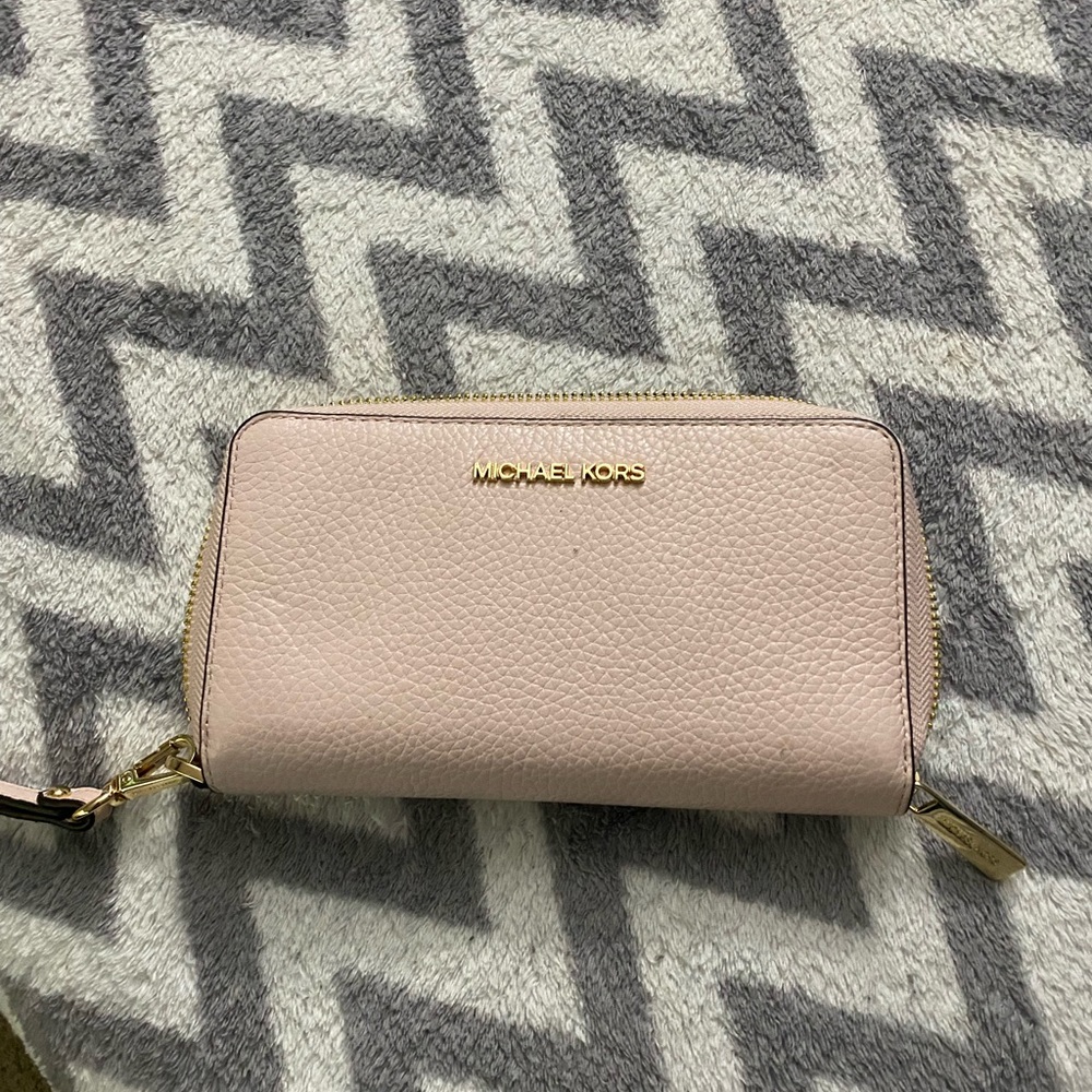 NWOT Michael Kors Wallet